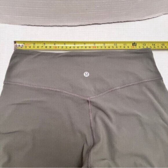 Lululemon Align Jogger Crop *23" Grey Sage EUC Nulu Size 8 EUC - Picture 3 of 14